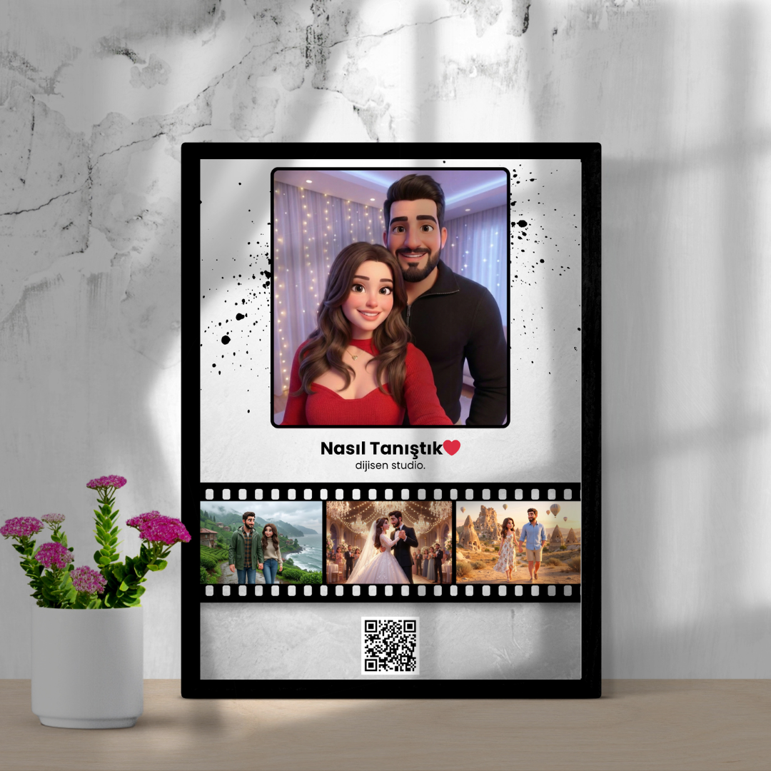 Pixar Tarzı Karikatür Çerçeveli Portre QR Kodlu